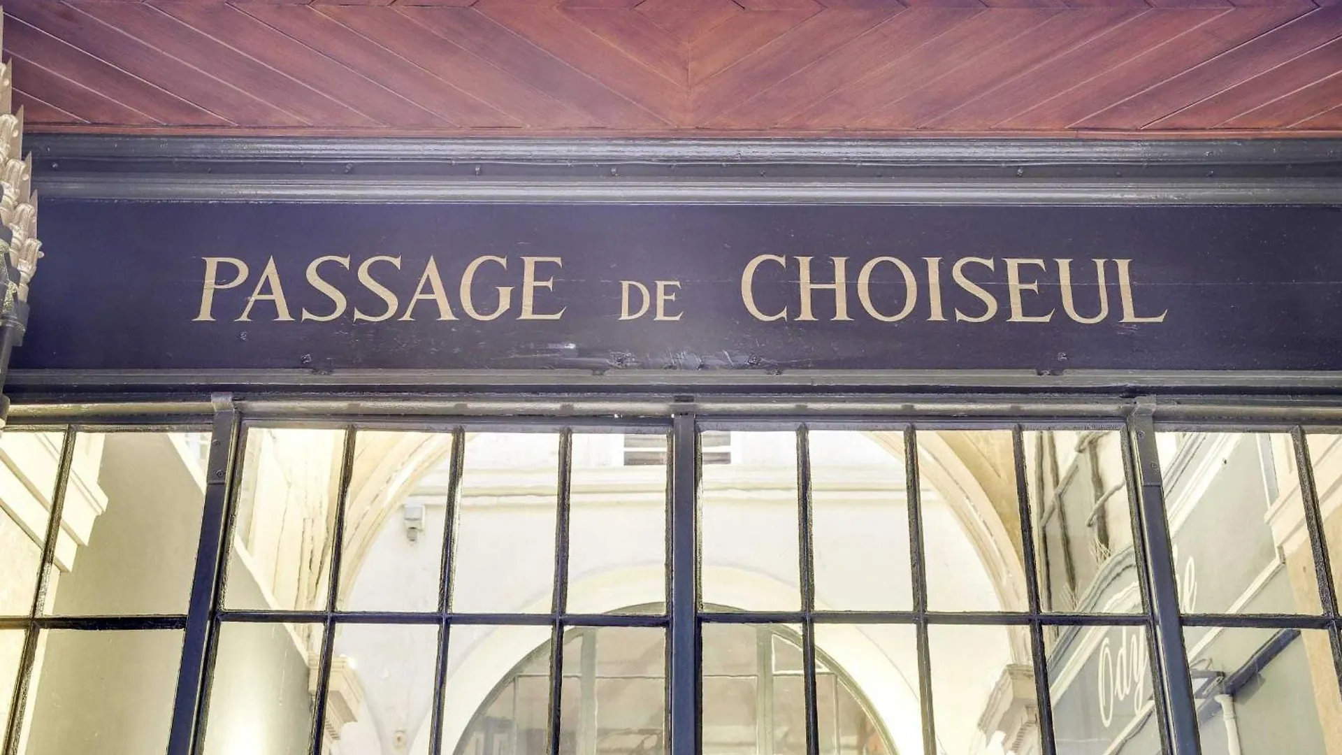Superb Historical Studio Next To Louvre And Opera Paris 0*,  France
