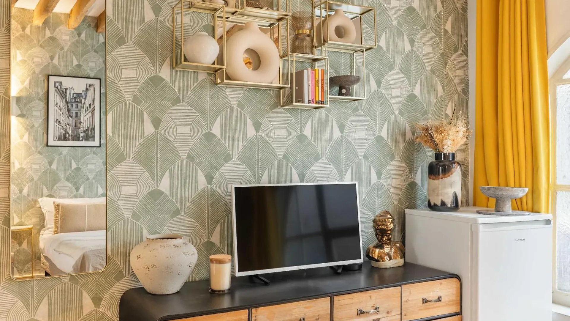 Apartment Superb Historical Studio Next To Louvre And Opera Paris