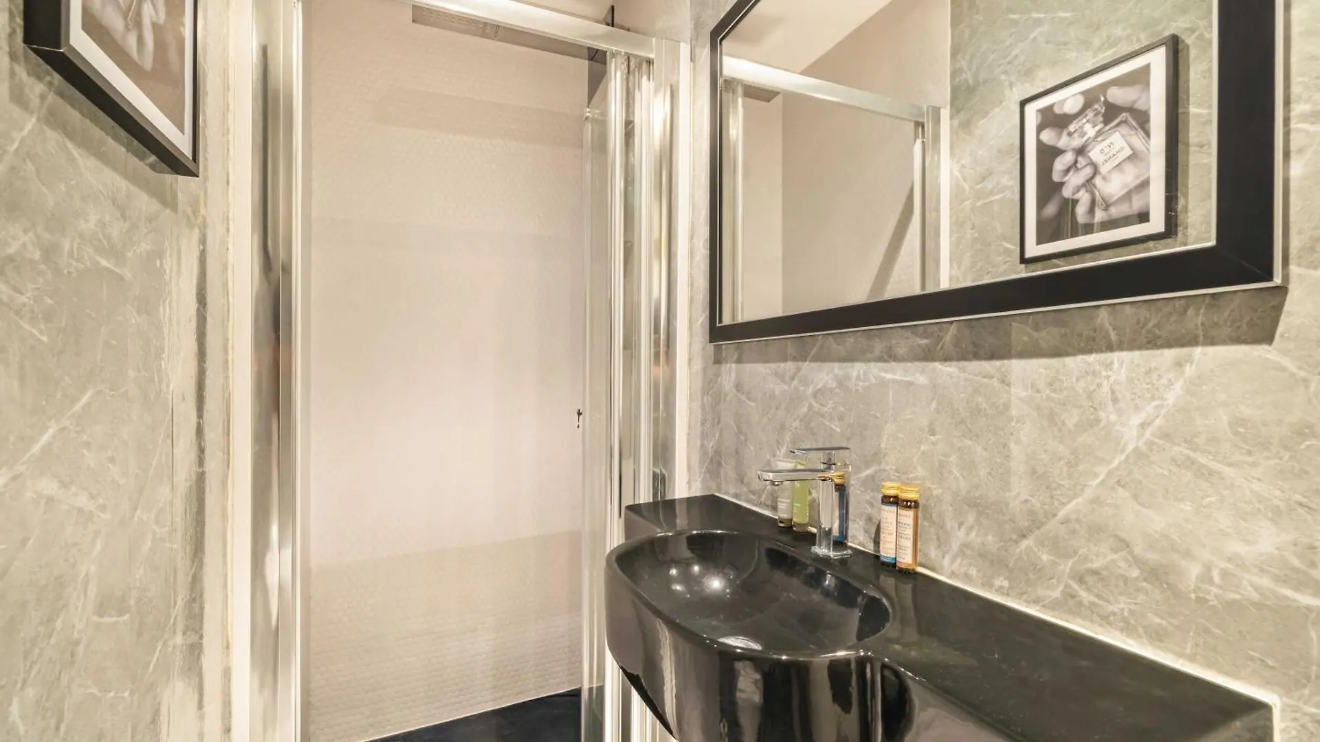 Apartment Superb Historical Studio Next To Louvre And Opera Paris France